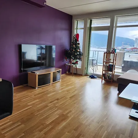 The Arctic Edge - Modern Seaside With Host In منزل للإقامة ترومسو